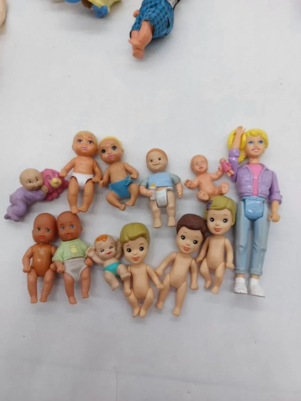 Lot Of Vintage Baby Dolls Various Brands Sizes Years 11 Babies And 1 Babysitter